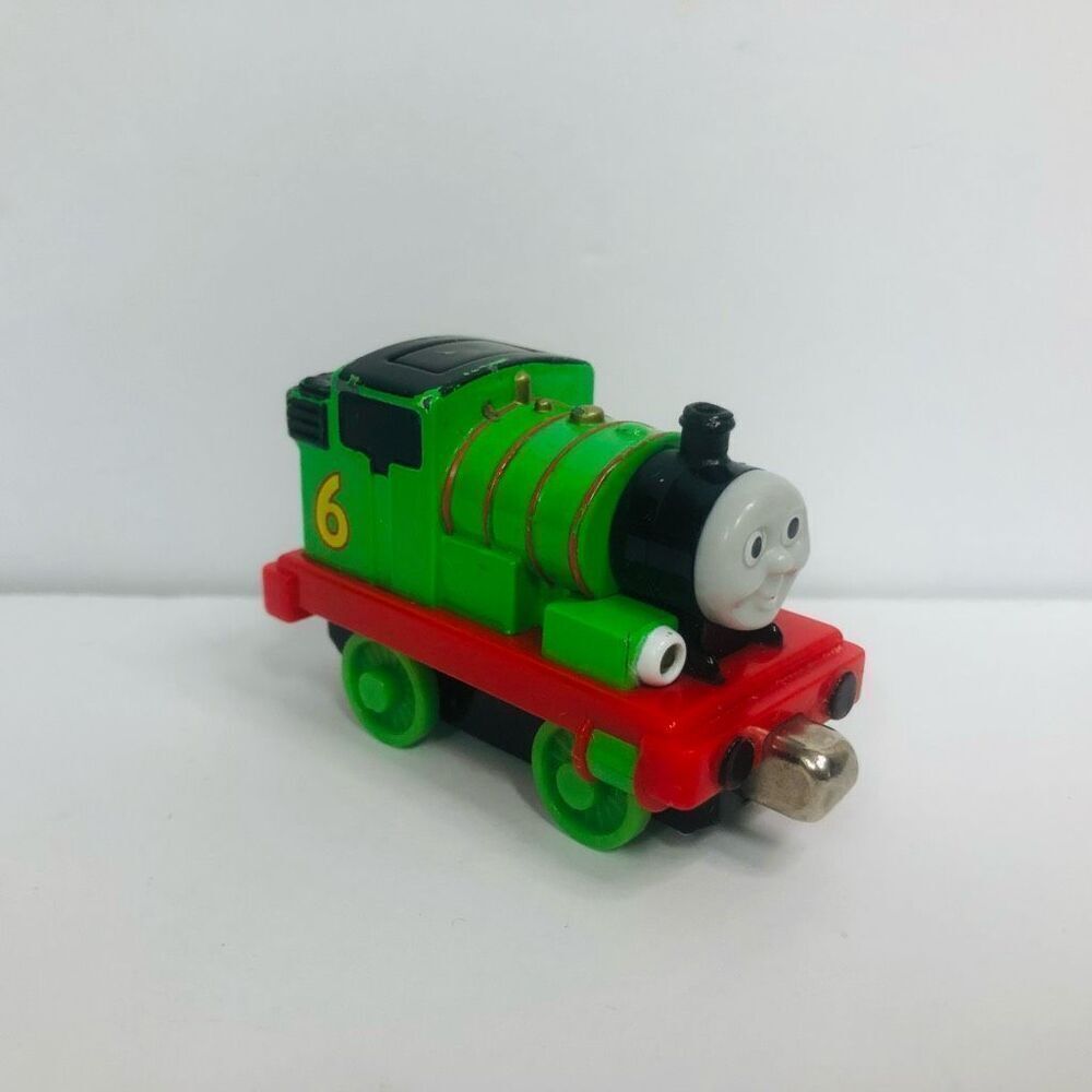 2009 thomas and friends percy‎ magnetic diecast train green number 6
